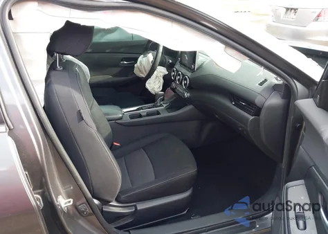 2021 Nissan Sentra Sv Xtronic Cvt z USA, uszkodzony, nr VIN 3N1AB8CV0MY214716